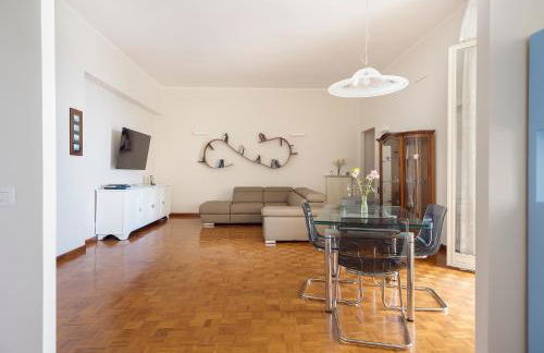 BayView Posillipo, modern, spacious, kids-friendly, stunning view - Photo 34