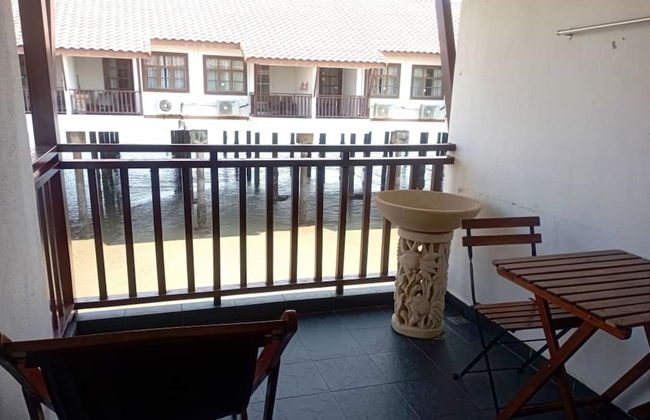 Alpine LXPD Premium Water Chalet - Foto 13