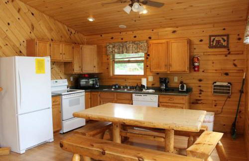 Cabin 5 - Modern Cabin with AC and lake views Fully handicap accessible - Foto 4