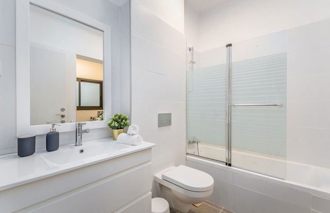 luxury garden apartment heated pool - Foto 15