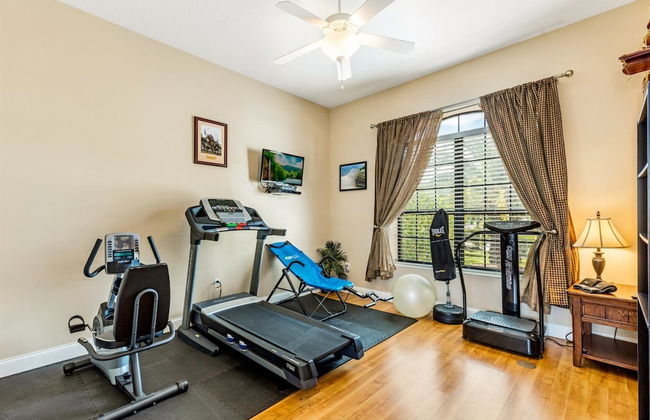 Stunning Large 7 bed Home With Private Pool, Spa, Balcony, Cinema Room, Fitness Suite and Able to see the Disney Fireworks - 467 - Foto 14