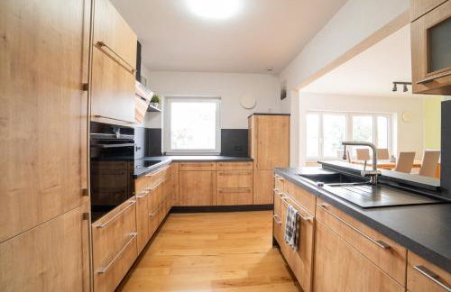 Köstlbach Apart I Ferienwohnung bis 3 & 6 Personen I Nürnberg I Neumarkt I Messe I Natur I Küche I Parken I Waschmaschine I Garten - Foto 7