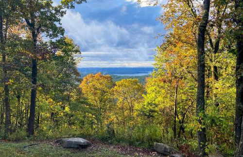 Beaver Lake Getaway with 2 Decks, Grill, and Views! - Foto 3