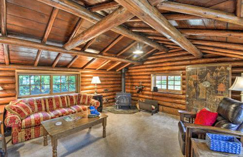 Wheelchair-Accessible Belfair Cabin w/ Patio! - Foto 4
