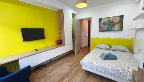 LE MIOLLIS - CENTRAL et CONFORT - WIFI- prés tansports en commun et commerces - Foto 2