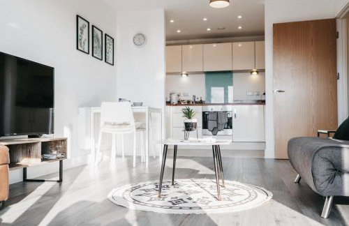 Oakgrove Apartment - 2 Bedroom with Terrance and private parking - Foto 6