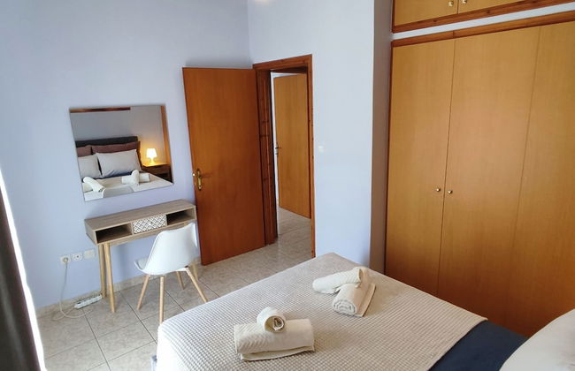 Overlooking the Tower - Photo 11