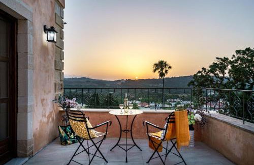 Butterfly, a historical villa with pool & hot tub! - Foto 48