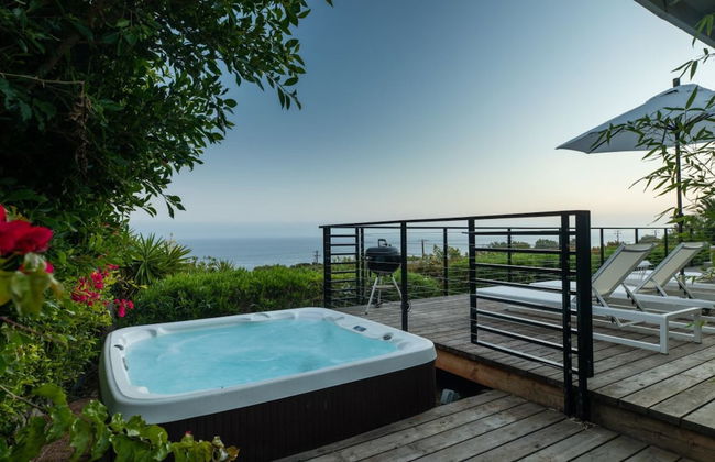 Bluff by Avantstay Gorgeous Malibu Getaway w/ Hot Tub & Spectacular Ocean Views - Photo 25