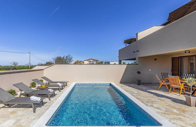 Family Villa With Pool, Wellness - Foto 22