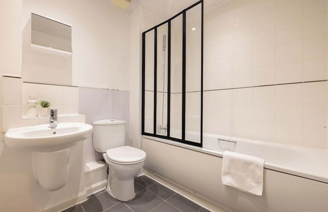 2 Bedrooms Apartment in Wembley - Foto 17