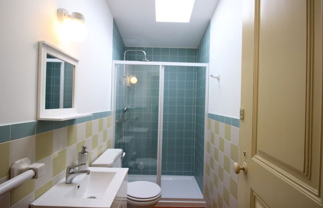 Old Town House in Figueira da Foz Near Beach - Photo 23