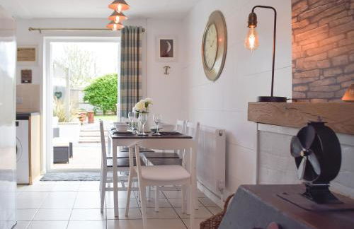 The Captains Hideaway - Photo 8