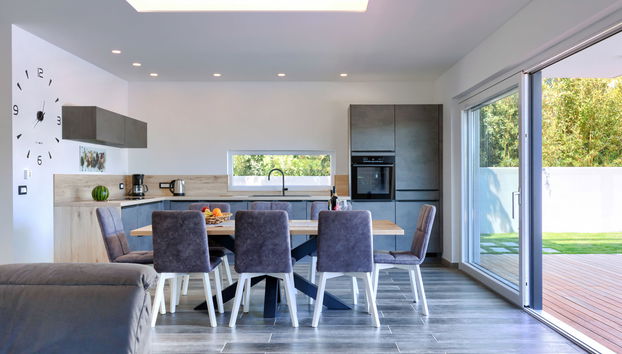 Kitchen / Dining Room