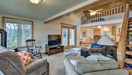 Lakefront Home with Seasonal Dock - 2 Mi to Skiing! - Foto 5