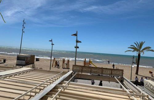 The pleasure of living in front of the sea - Photo 23