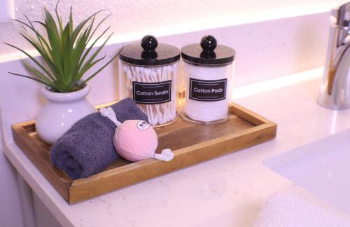 Deluxe 2BR Near Amp, Culture & Walmart wPool - Photo 45