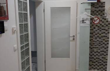 Am Bahnhof - Foto 16