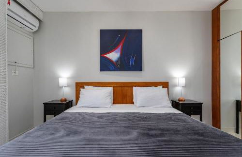 (1806) A 150 Metros da Praia do Leblon com Academia, Arrumação Diária, Vista Mar e Vista para o Cristo - Photo 46