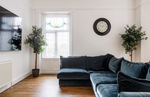 Beech Suite - Private Location with 85 inch Cinema TV & Parking - Foto 1