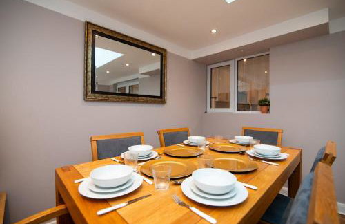 Large 4BDR House By Hyped Properties Short Term Rental Agency With Free Parking & Long Stays Shirebrook - Foto 43