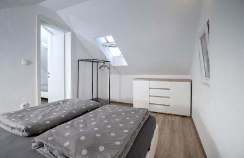 Villa Baras garden - house with pool - Photo 10