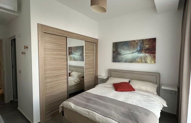 Charming 2 Bedroom Garden Suite Getaway - Photo 5