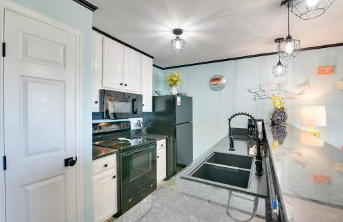 Steps to Galveston Beach Resort-Style Condo! - Foto 10