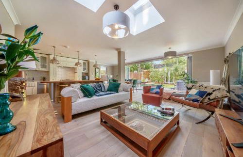 Stunning 3B2Ba Huge entertaining space and hottub! - Foto 3