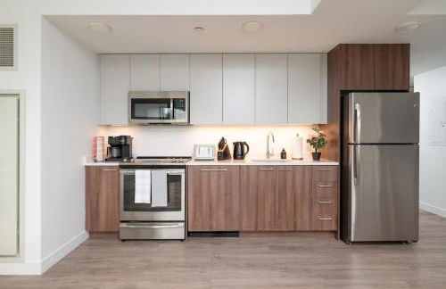 Central Space to Balance Life Work Play 7 Sleeps - Photo 9