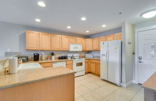 Westport Vacation Rental Walk to Beach! - Foto 2