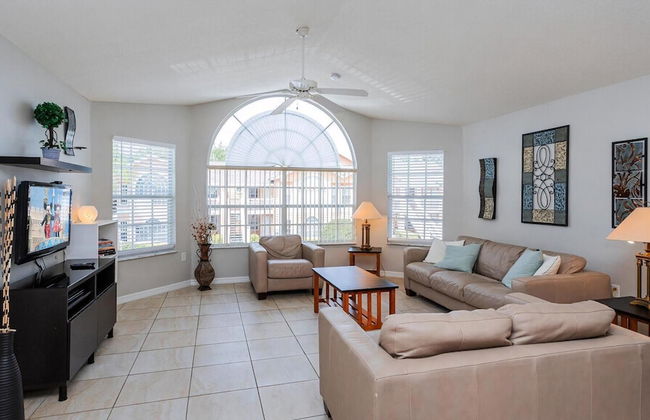 Villas at Island Club Community, Pools, Jacuzzi and More! - Photo 1