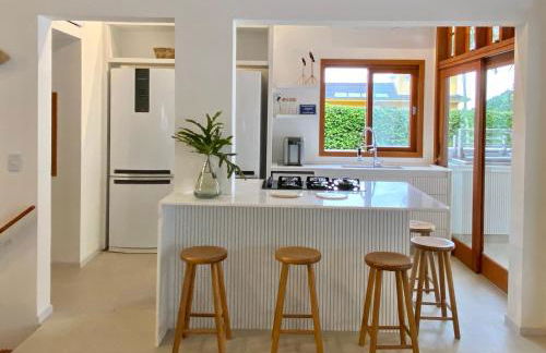 Casa Varanda Guaecá Pet Friendly, Heated Pool - Foto 17