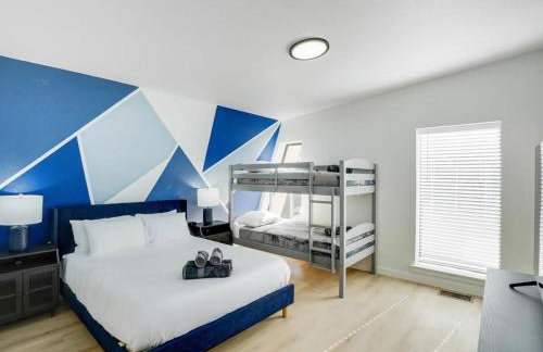 Modern Home - 1 Acre Lot w Pool Patios Jacuzzi - Foto 34