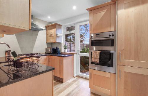 Cosy 2 bed house with driveway parking and garden - Foto 5