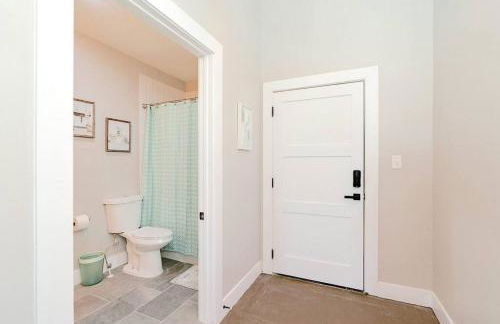 The Speakeasy Downtown Newport News - Foto 20