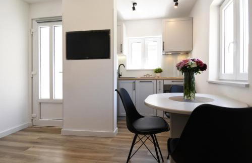 Modern Jacuzzi Apartment Mickey - Foto 13