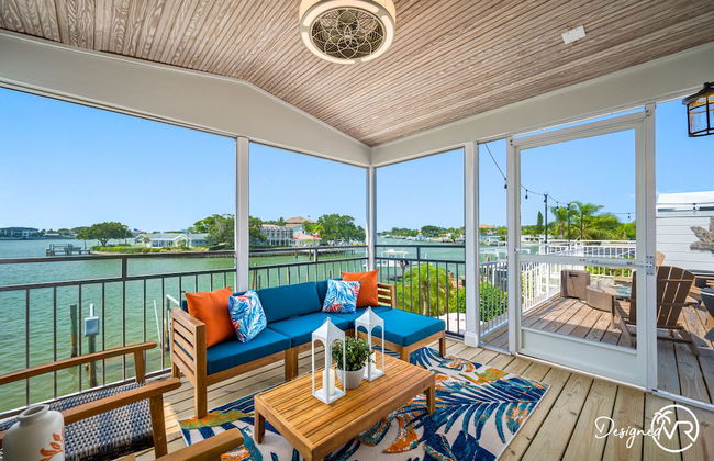 Chic 8BR with Heated Pool & Waterview - Photo 23