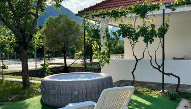 Blue Sky - jacuzzi & wine - Foto 5