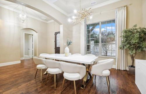 Lakefront Mansion with Pool and Cinema - Foto 10