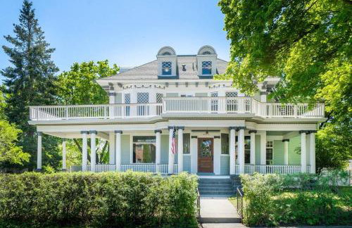 Entire Main level of Beautiful Historic Home - Foto 44