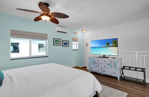 1B 2Ba Seaside Getaway Pool Oceanside - Foto 16