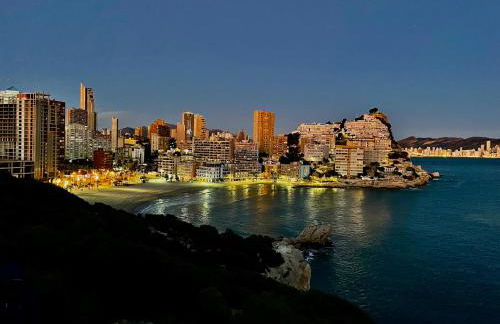 Traveler's Beach Apartment with sea view, free coffee & parking - Photo 39