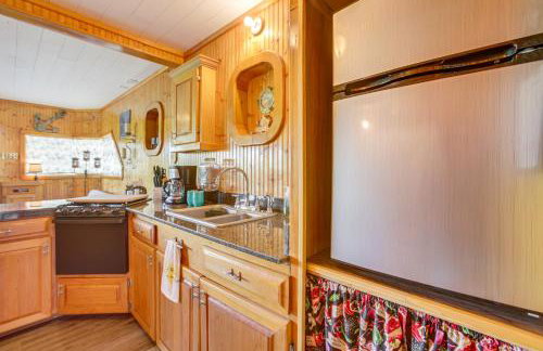 Da Boat House with World-Class Bayou Fishing! - Foto 9