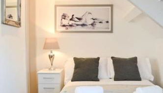 Modern Attic Studio Apartment with harbour views - Foto 3