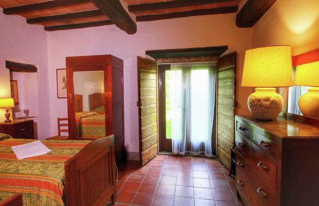 Apartment in a Farmhouse With Swimming Pool - Photo 7