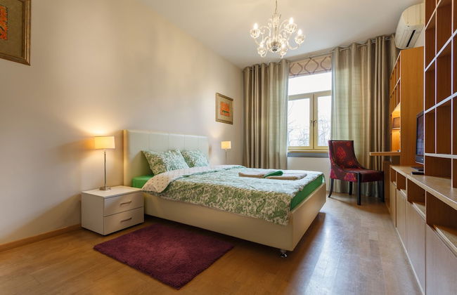 FortEstate Leninskiy prospekt 72-2 - Photo 1