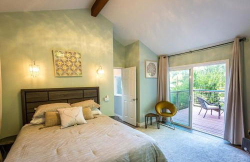 New Oasis -Spa -Firepit -BBQ- Decks-Pet friendly - Foto 15