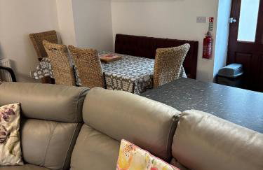 The Workshop - Photo 48