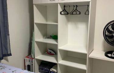 No Atalaia, Fort Poseidon rua do Atalho a 700 metros da praia do Atalaia, apartamento novo decorado, varanda, sala de estar e jantar, 02 suítes, 03 banheiros, lavanderia, cozinha, piscina, churrasqueira, salão de jogos, vista parcial das dunas e mar - Photo 47